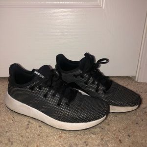 Adidas Tennis Shoes